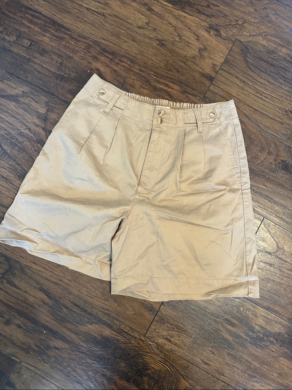 Madewell Pleated Khaki Shorts